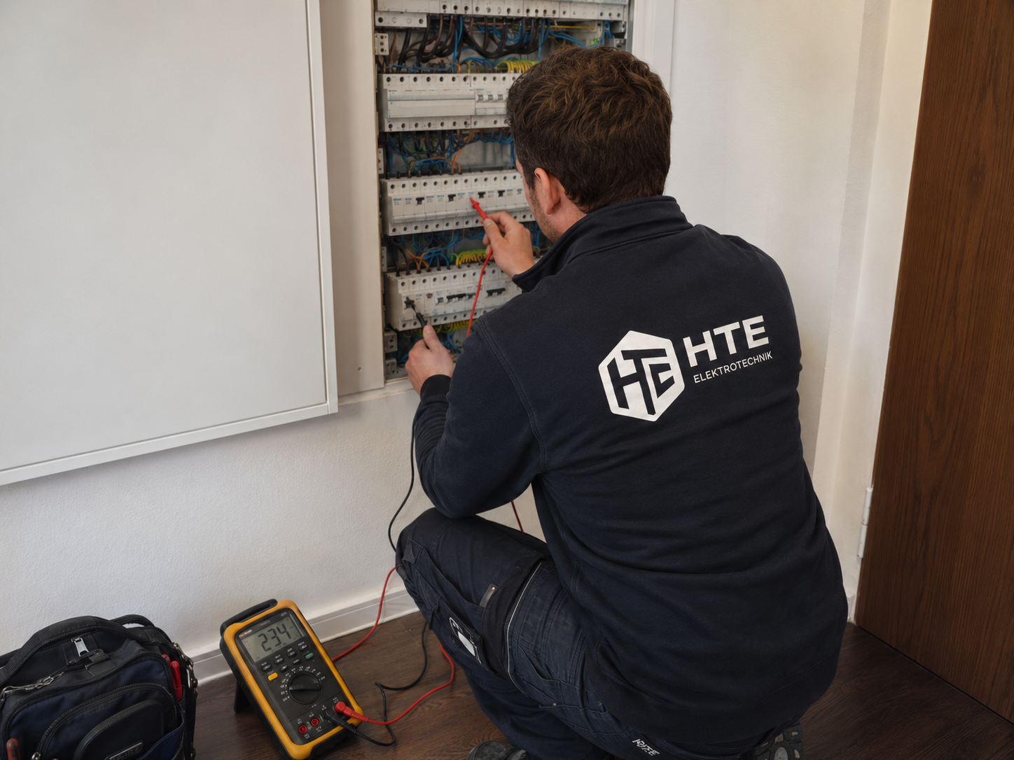 E-Check in Hamburg Wann lohnt sich die Elektroprüfung für Wohnung, Haus, Vermieter und Gewerbe